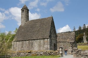 Wicklow - cité - Irlande - église - cimetière - randonnée - glendalough