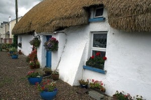 maison chaume irlande