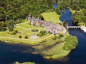 Ashford - castle - mayo - irlande - voyage - tourisme - visite - château - dessus